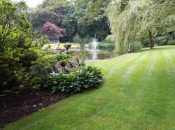 Estates and Private Gardens Lawn Mowing